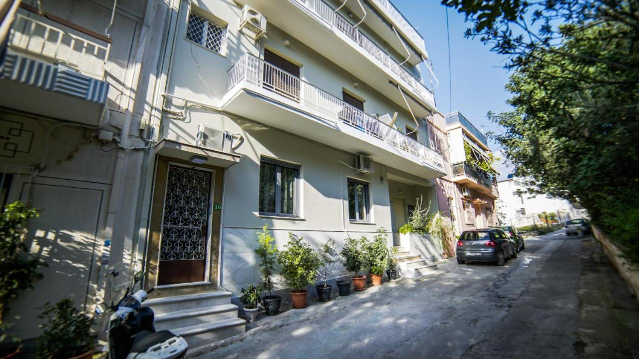 D16 Athens Apartment - 5' Mins To Petralona Metro Eksteriør billede